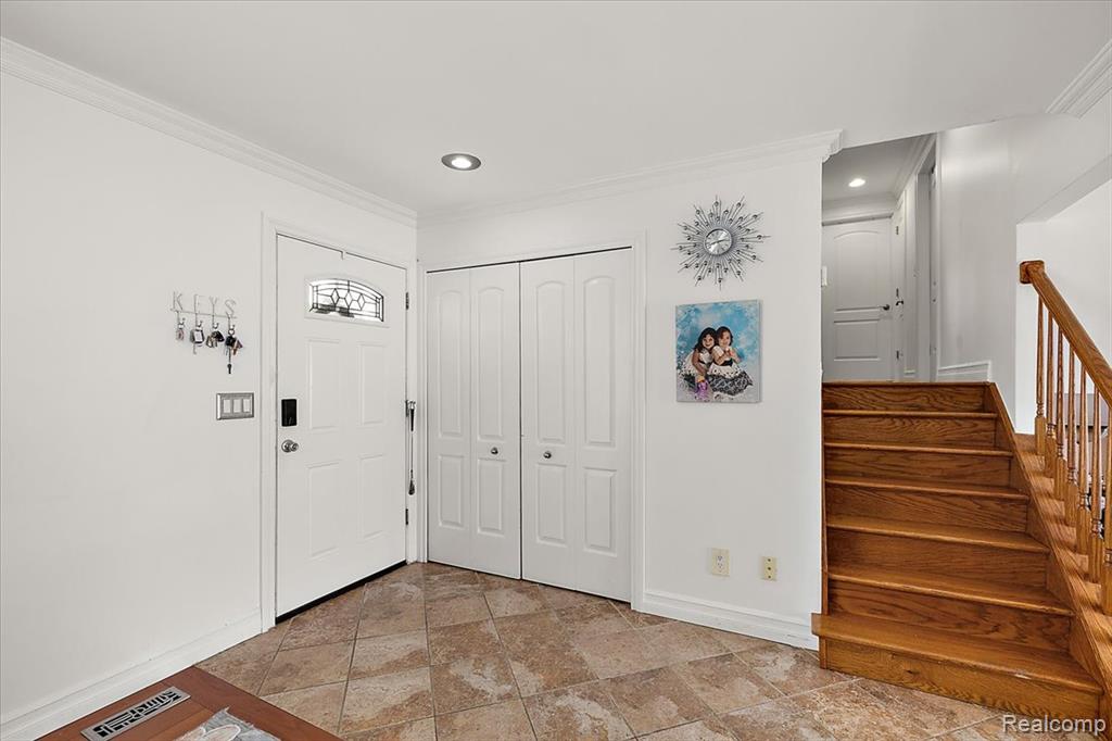 40058 Fraser Drive, Sterling Heights, MI 48310 — Photo 10