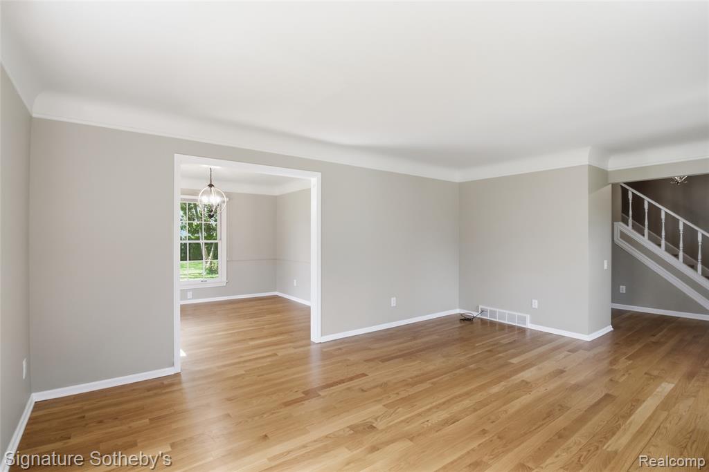 4576 Wagon Wheel Drive, Bloomfield Hills, MI — Photo 4
