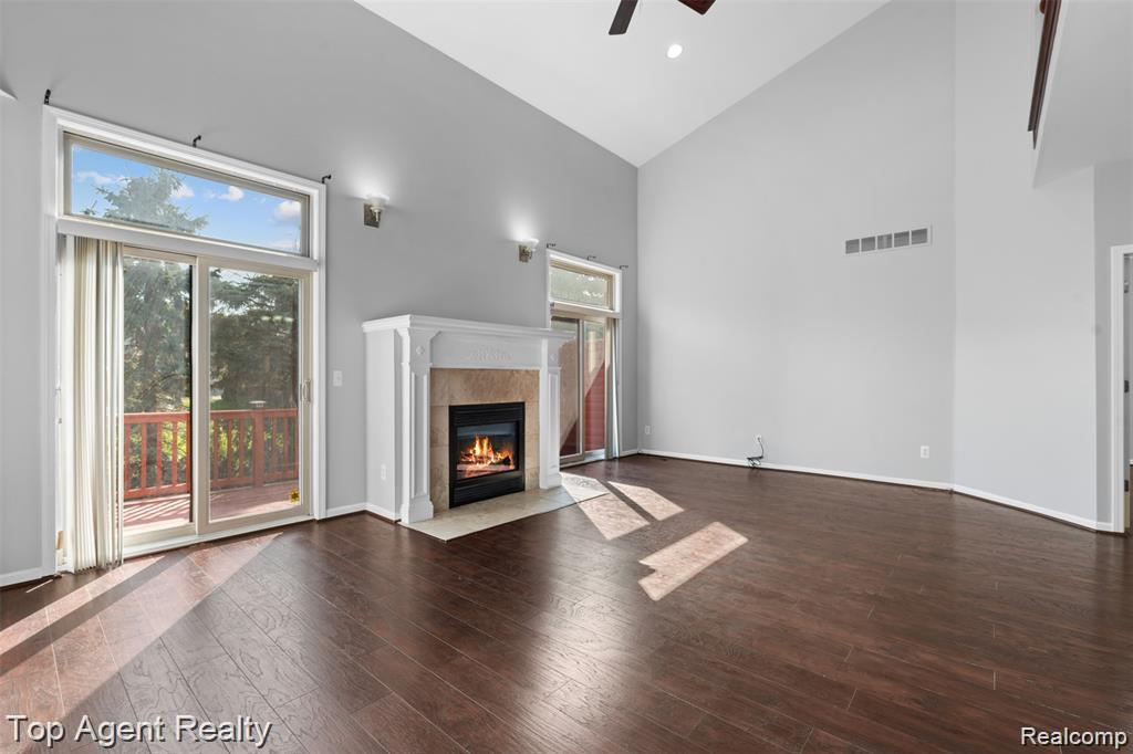 1066 Lorenzo Court, Troy, MI 48085 — Photo 9