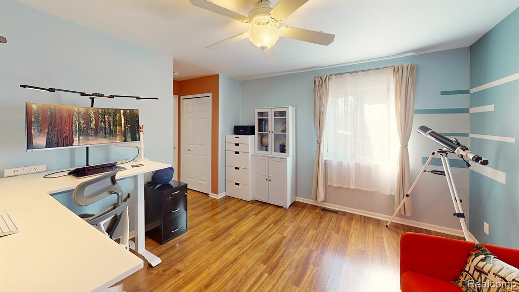 7724 PIONEER Drive, Ypsilanti, MI 48197 — Photo 19