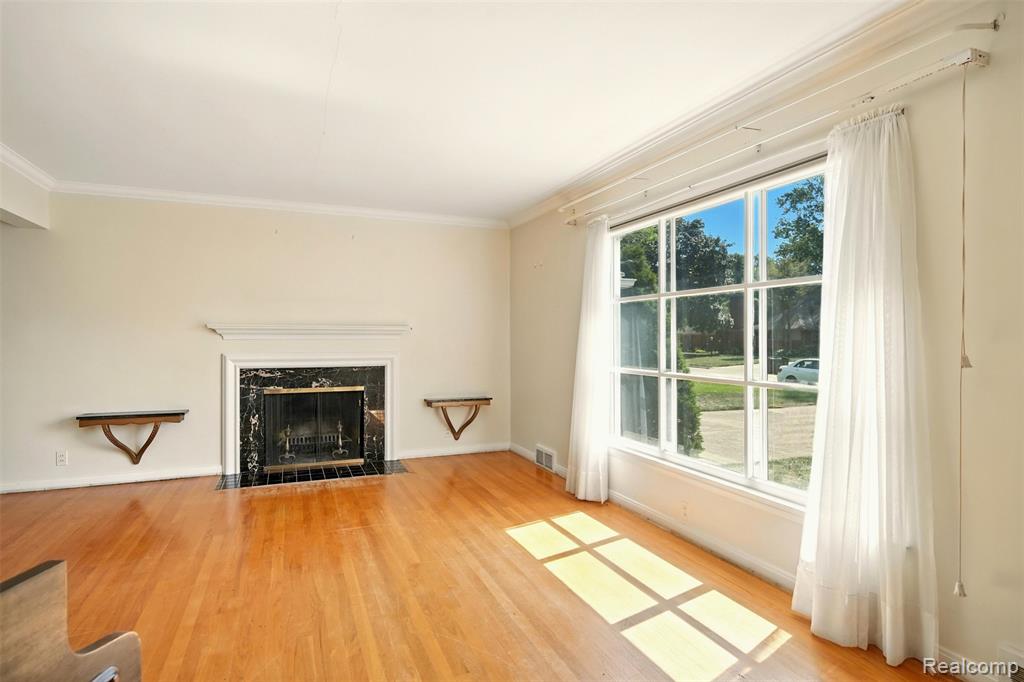 826 Shoreham Road, Grosse Pointe Woods, MI 48236 — Photo 6