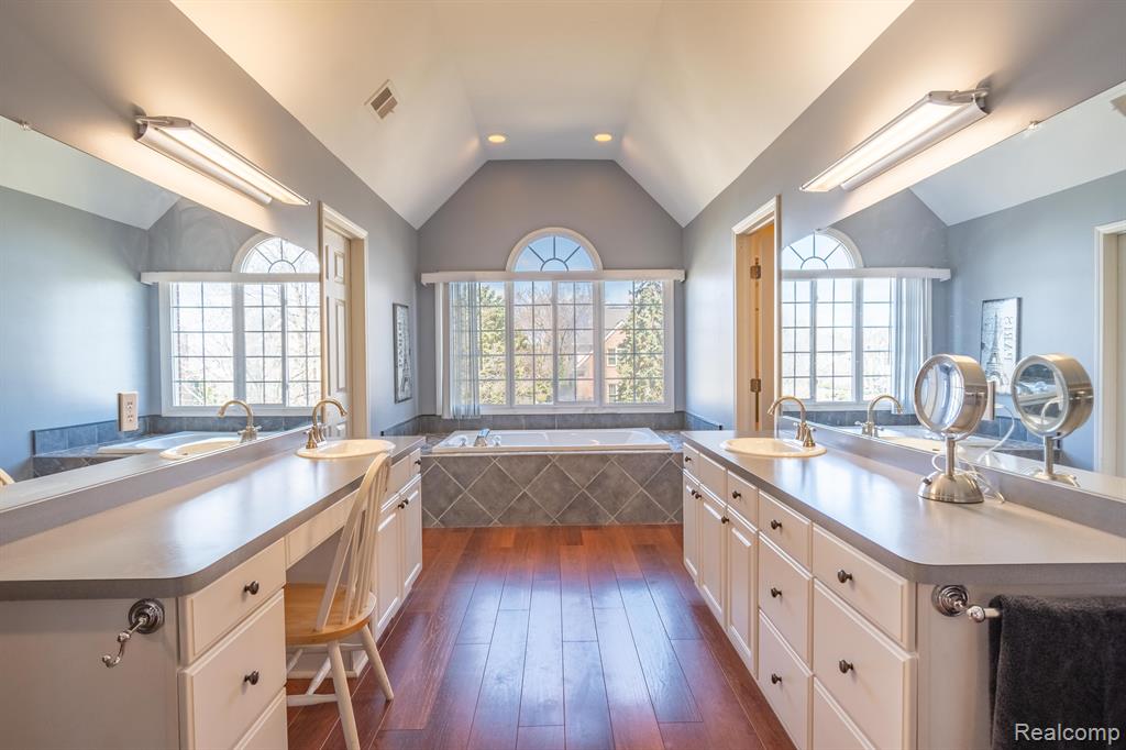 49035 QUAIL RUN Drive S, Plymouth, MI 48170 — Photo 35