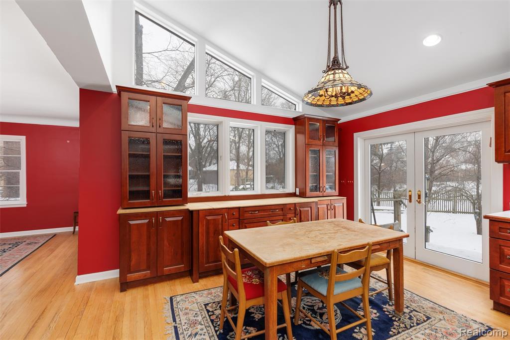 12935 Victoria Avenue, Huntington Woods, MI — Photo 8