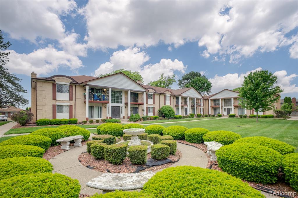 29200 Gloede Drive, 139, Warren, MI 48088 — Photo 17