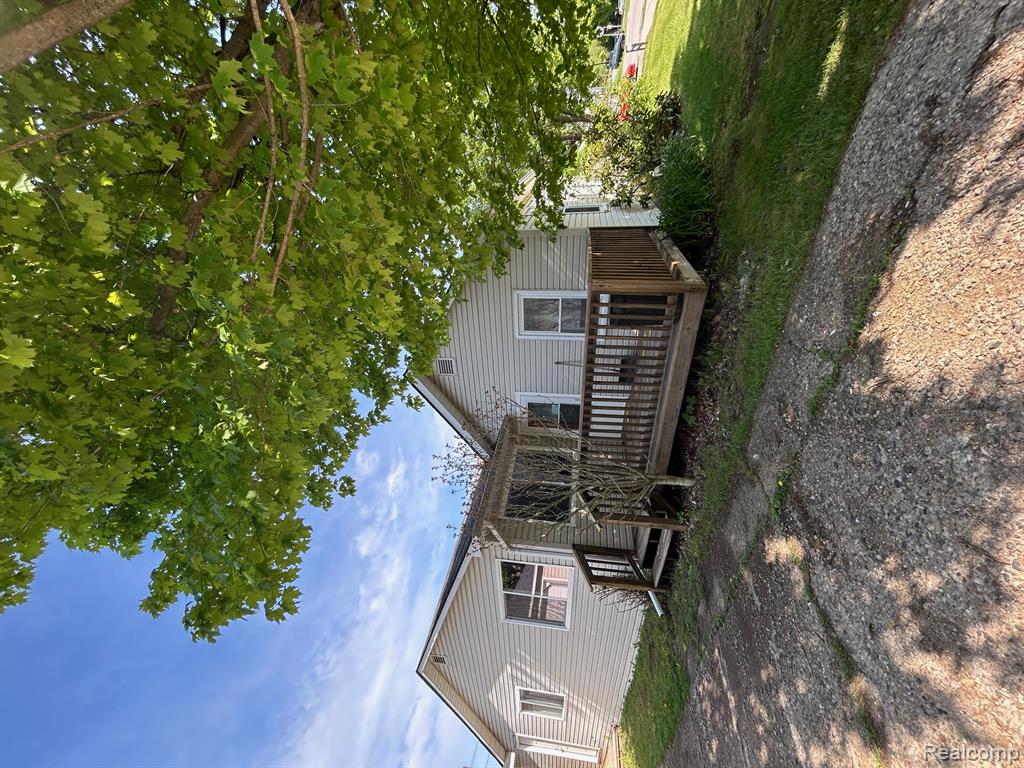 6010 Fox Street, Mayville Vlg, MI 48744