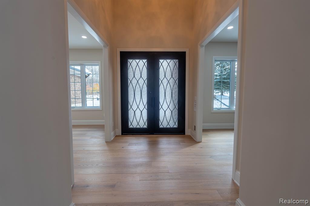 9033 DEERWOOD Road, Clarkston, MI 48348 — Photo 7