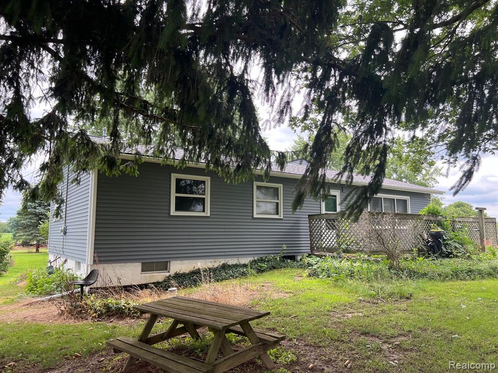 4876 LAKE PLEASANT Road, North Branch, MI 48461 — Photo 23
