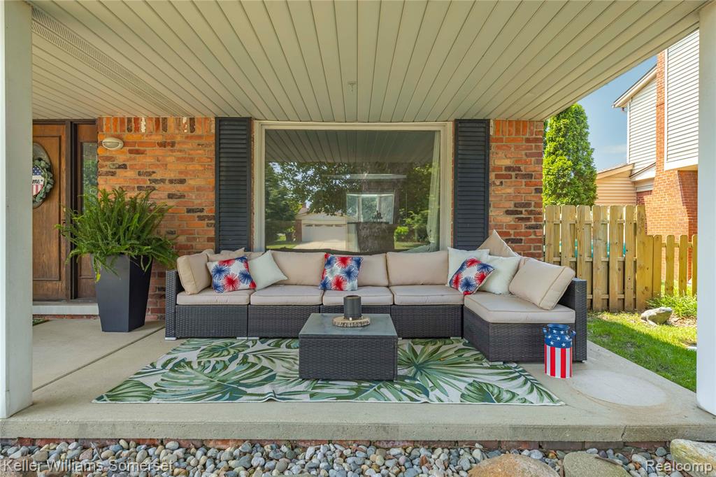 5795 LIMESTONE Drive, Troy, MI 48085 — Photo 7