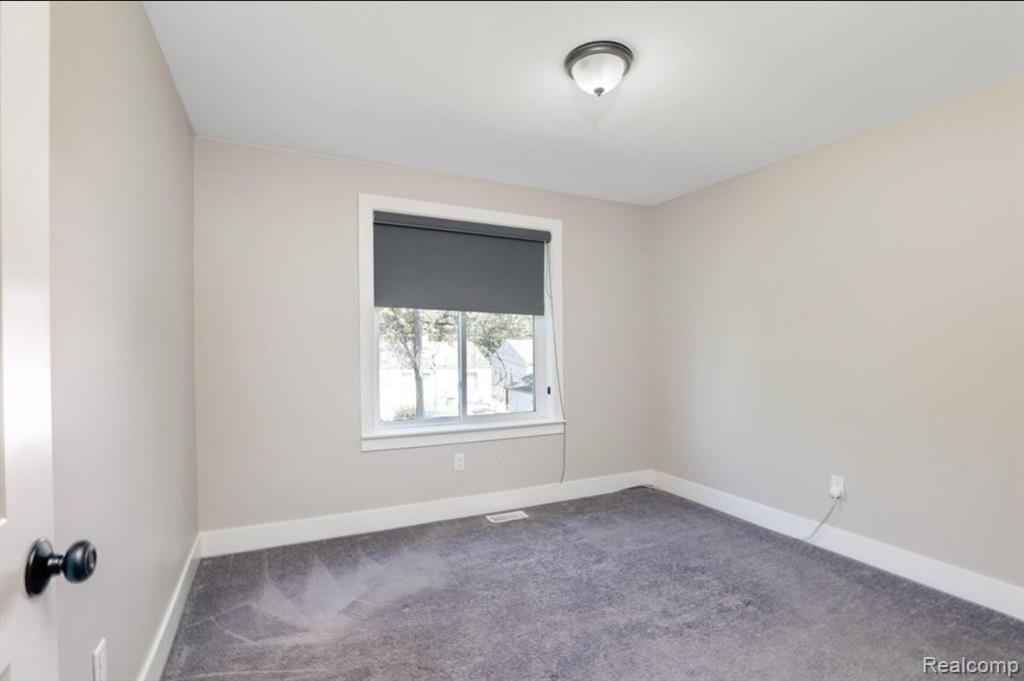 1755 E George Avenue, Hazel Park, MI 48030 — Photo 21