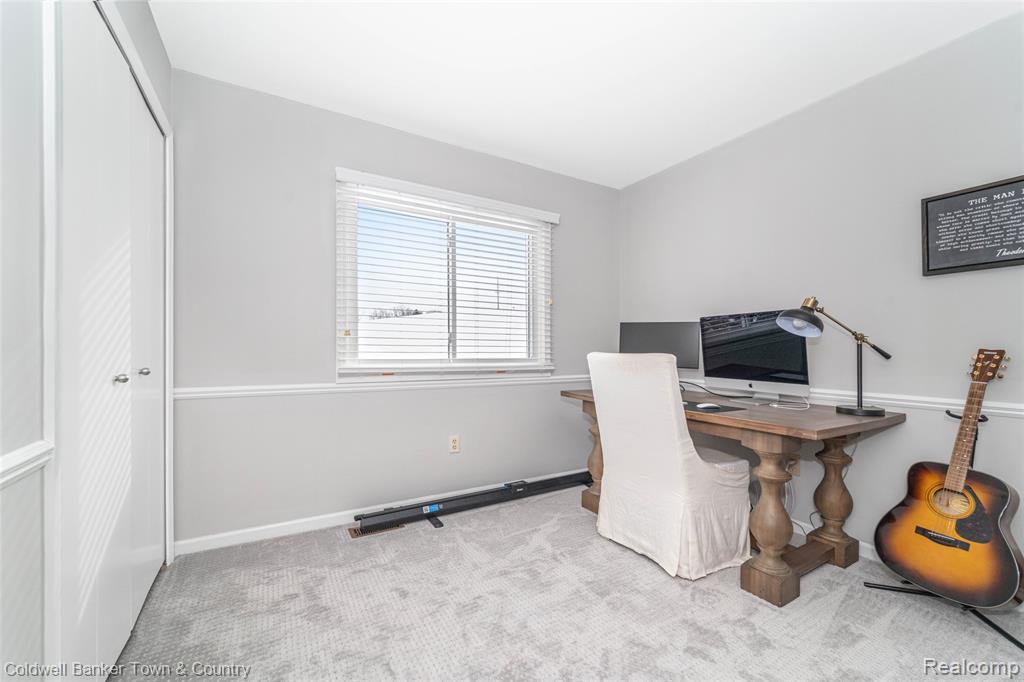 539 Dorchester Way, Milford, MI 48381 — Photo 39