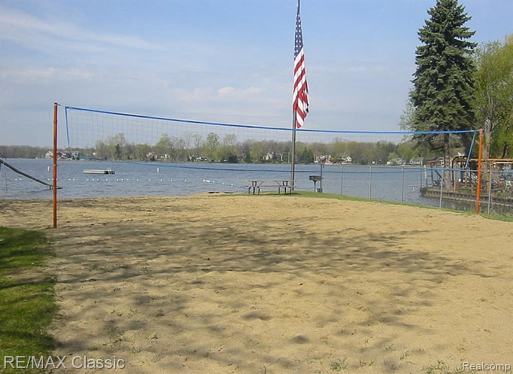 4836 Sundew Street, Commerce Twp, MI 48382 — Photo 33