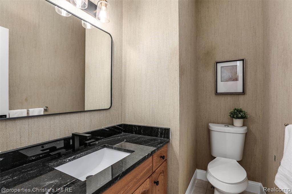 1757 TOWNSEND Street, Detroit, MI 48214 — Photo 16
