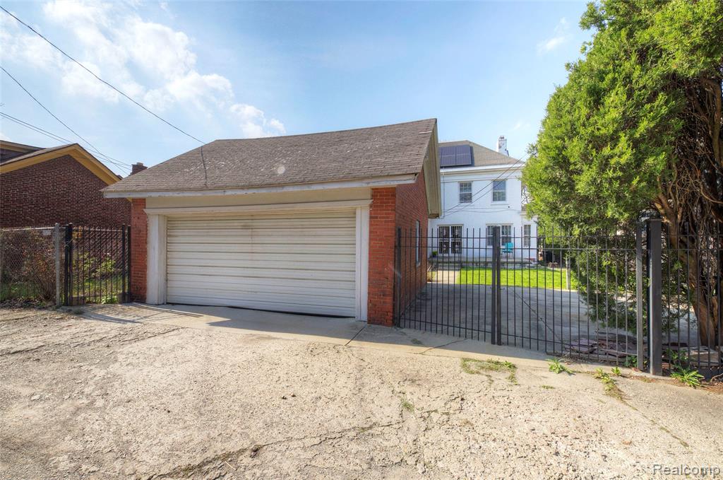 121 Longfellow Street, Detroit, MI 48202 — Photo 85