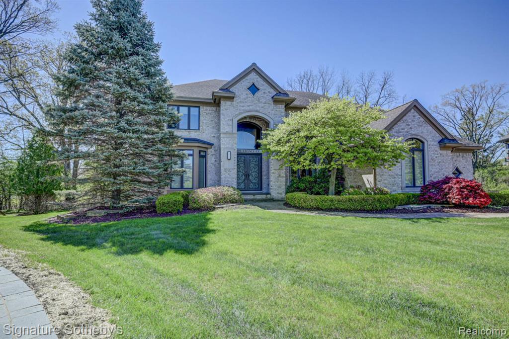 3225 Legacy Court, West Bloomfield, MI 48323 — front exterior