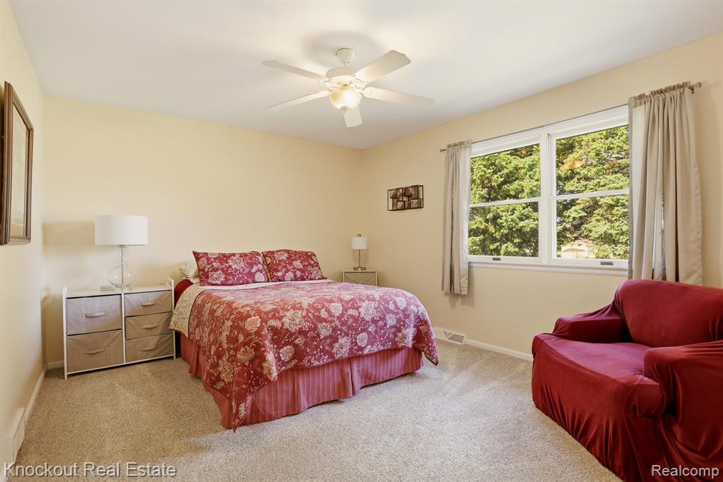 239 Churchgrove Road, Frankenmuth, MI 48734 — Photo 23