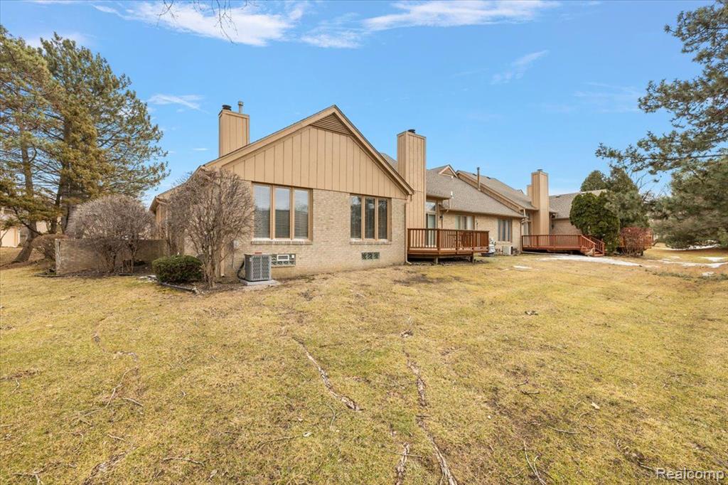 5853 Dawn Ridge Drive, Troy, MI 48098 — Photo 8