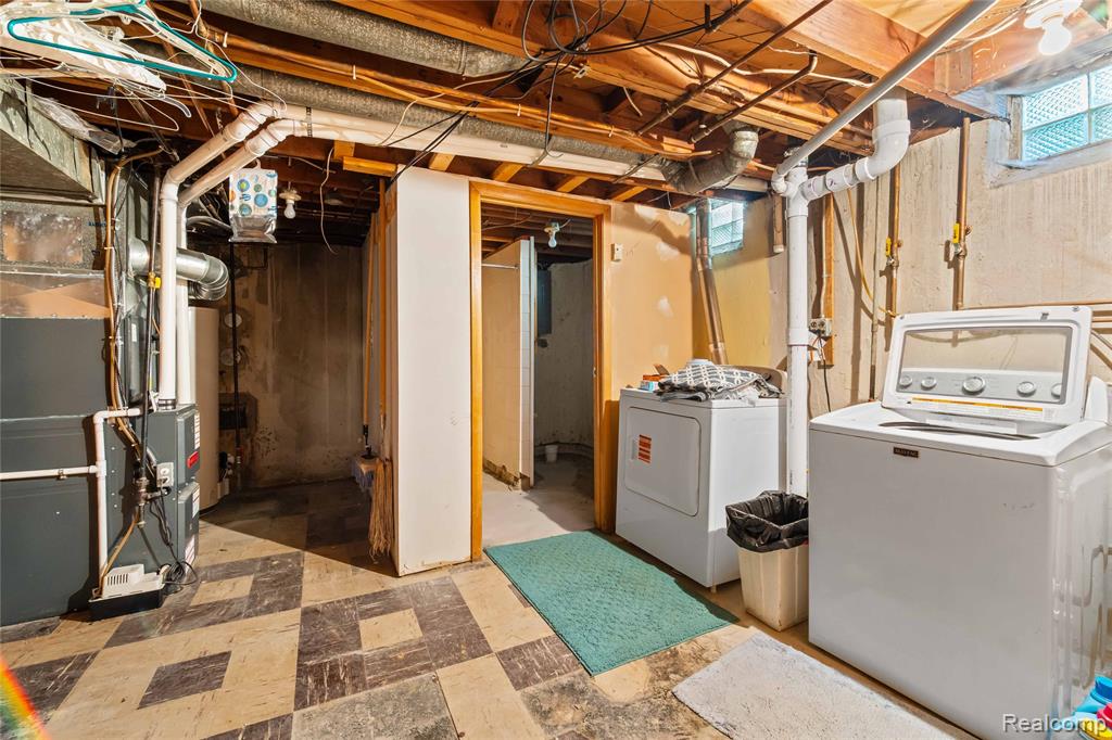 4402 Vassar Street, Dearborn Heights, MI 48125 — Photo 17