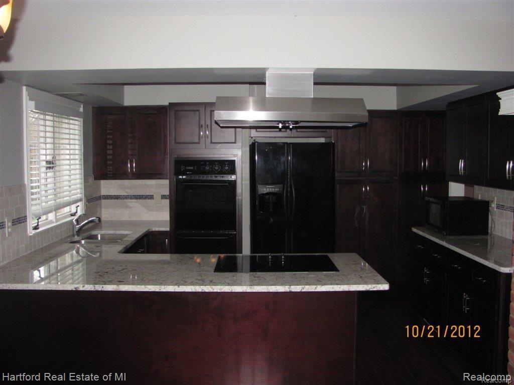 4975 Inkster Road, Bloomfield Hills, MI 48302 — Photo 4