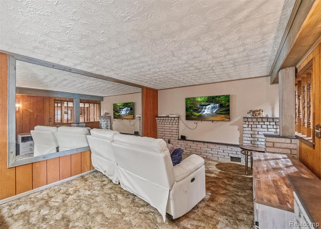 4041 TWIN LAKES Court, Shelby Twp, MI 48316 — Photo 40