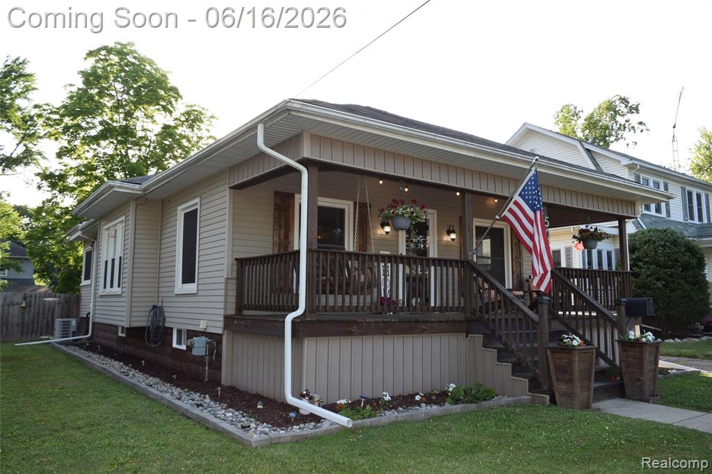 505 N Marquette Street, Durand, MI 48429 — Photo 2