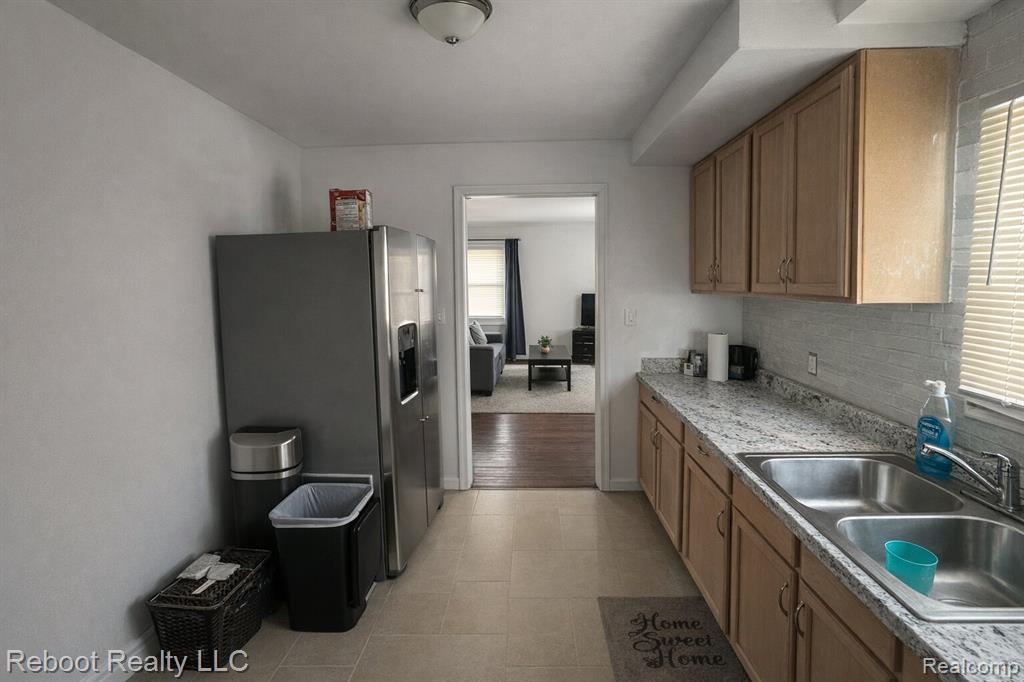 20541 Barlow Street, Detroit, MI 48205 — Photo 10
