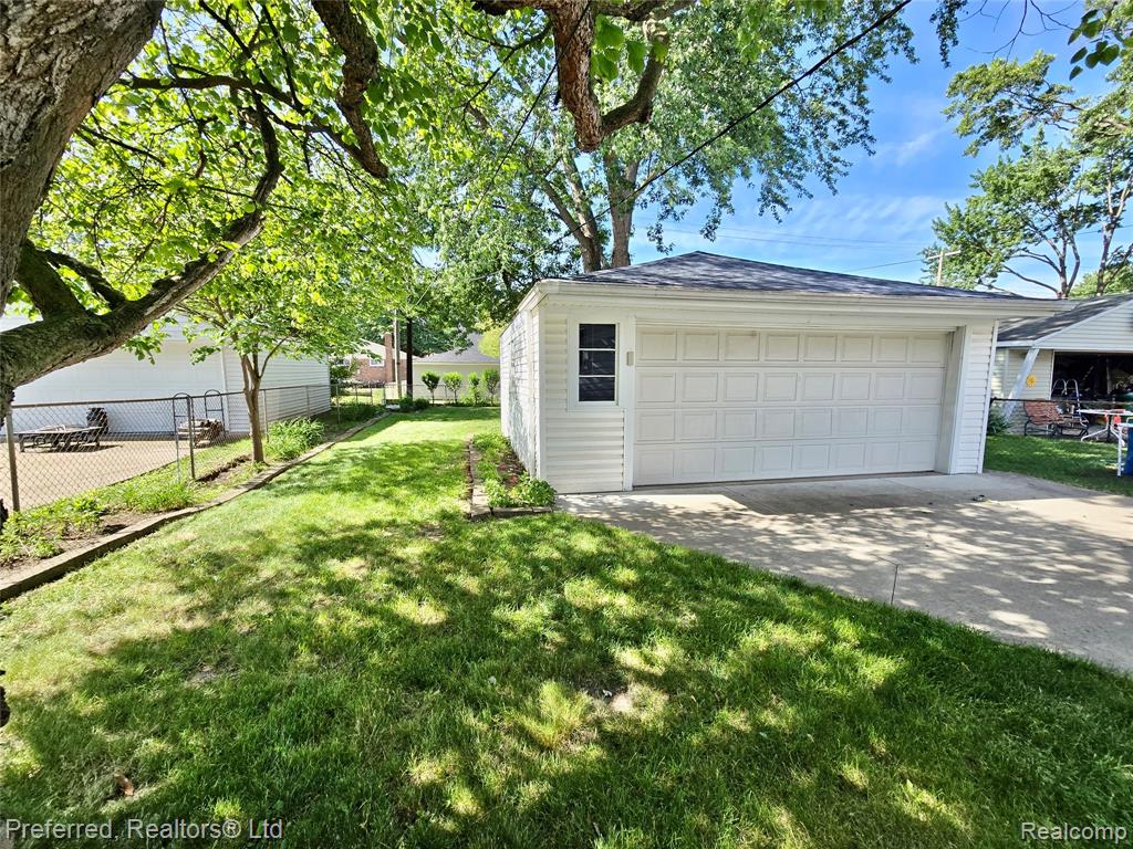 24353 Dartmouth Street, Dearborn Heights, MI 48125 — Photo 3