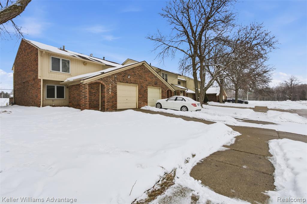 3164 Woods Circle, Detroit, MI 48207 — Photo 2