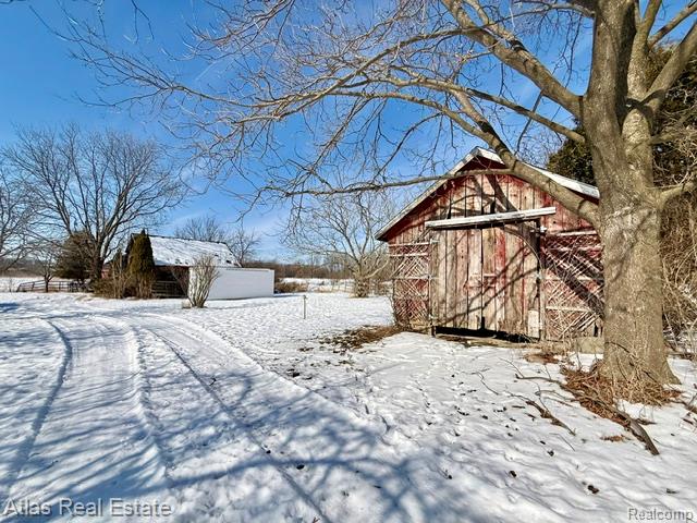 7448 Gale Road, Grand Blanc, MI 48439 — Photo 14