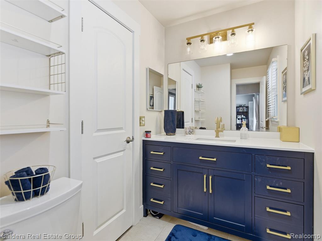 5920 Montgomery Drive, Utica, MI 48316 — Photo 25
