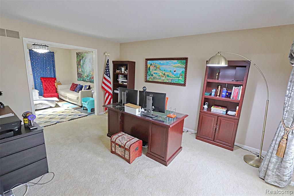 39405 Windsome Drive, Northville, MI 48167 — Photo 25