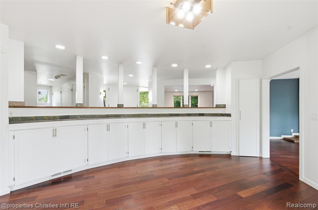 25310 Canterbury Road, Franklin, MI 48025 — Photo 8