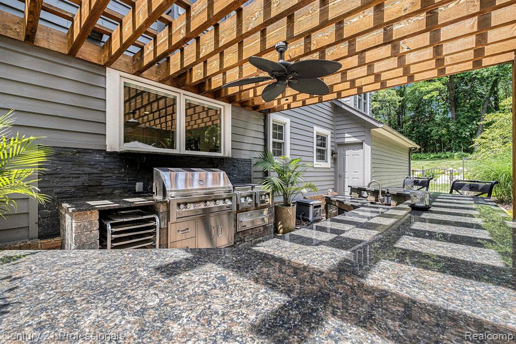 7220 Hillside Drive, Clarkston, MI — Photo 33