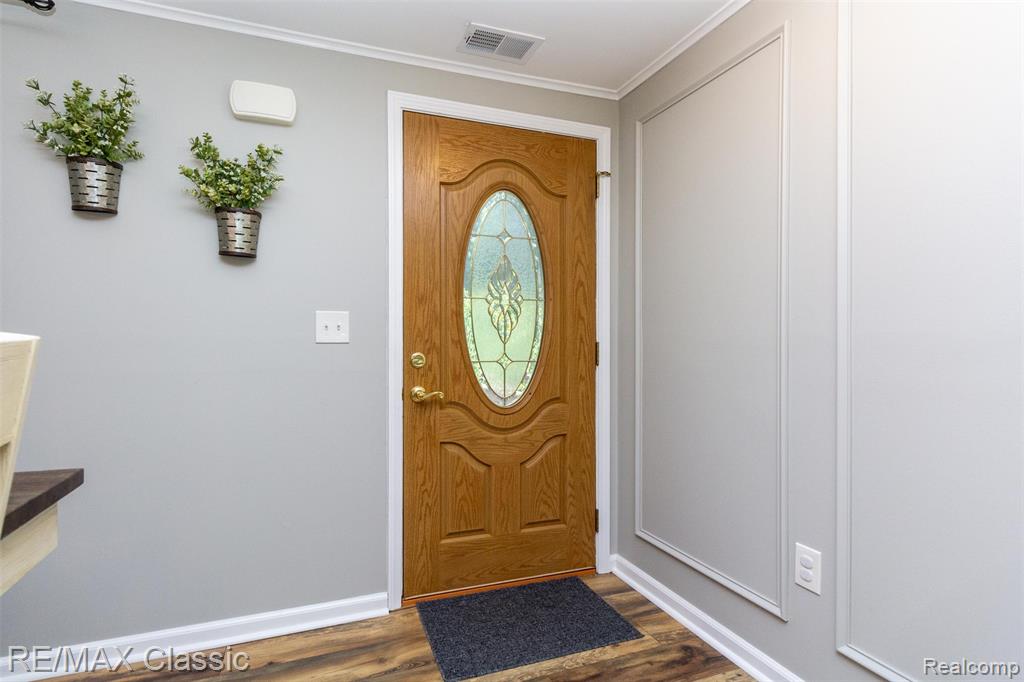 9309 Eagle Hill Drive, Clarkston, MI — Photo 4