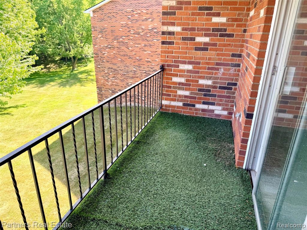 507 W Highland Road, 11, Howell, MI 48843 — Photo 25