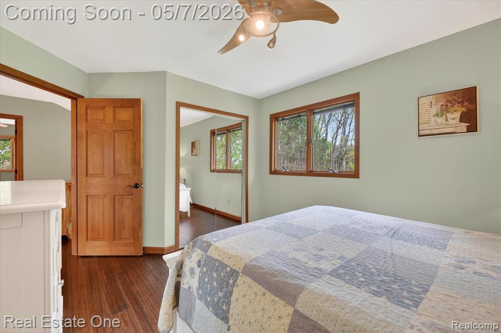 38967 Holsworth Court, Farmington, MI 48331 — Photo 35