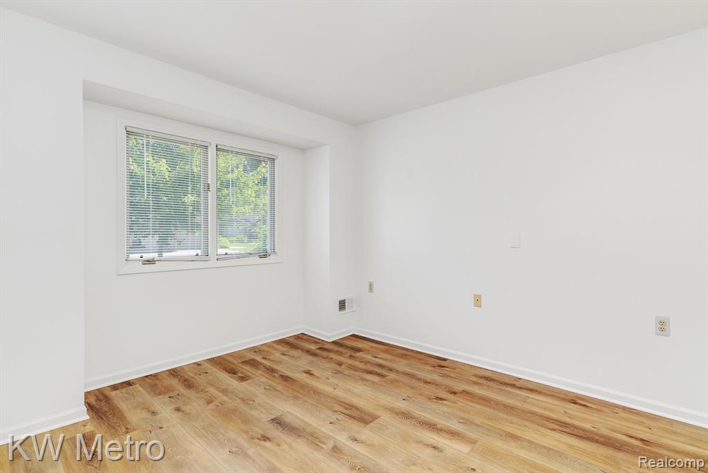 21305 Juniper Court, Farmington Hills, MI 48336 — Photo 31