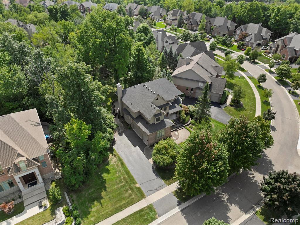 7253 CARLYLE, West Bloomfield, MI — Photo 57