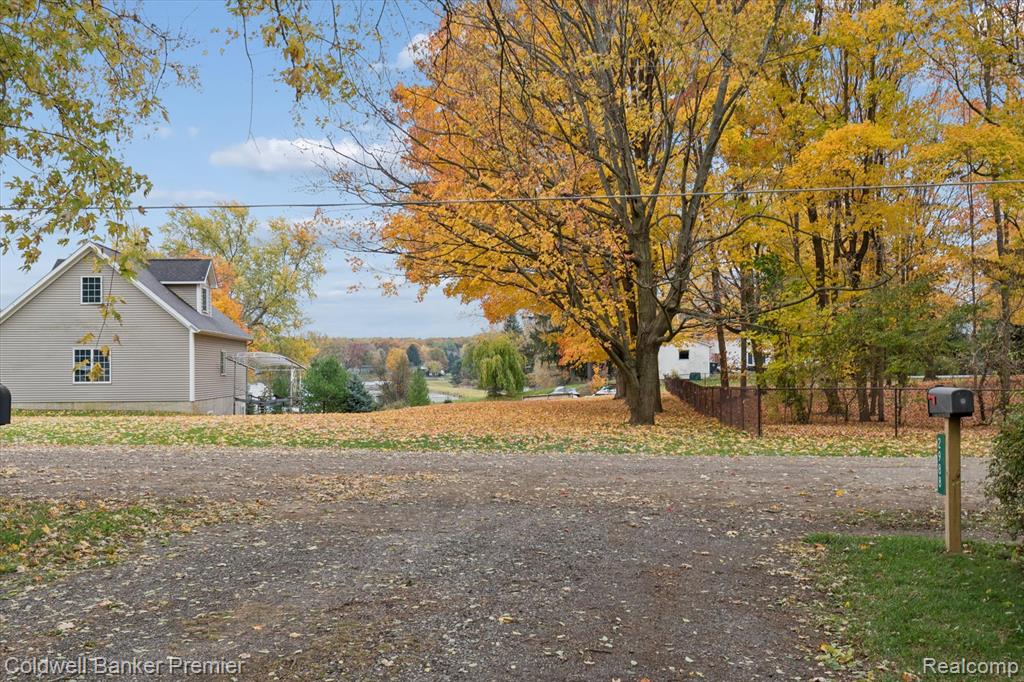 2988 Farmers Creek Road, Metamora, MI 48455 — Photo 37