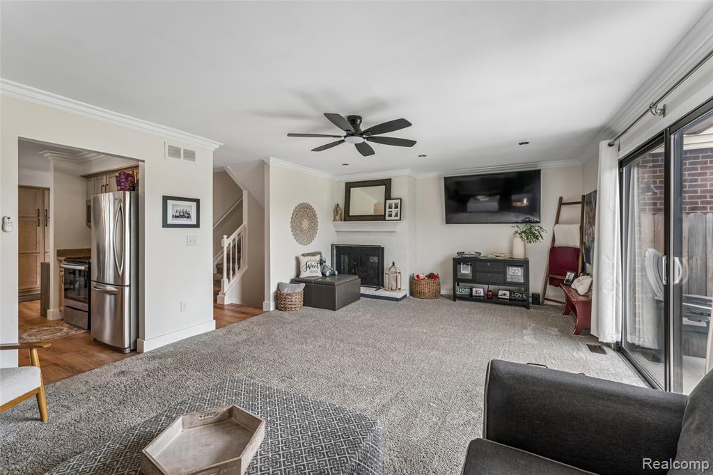 2201 Village West Drive S, Lapeer, MI 48446 — Photo 9