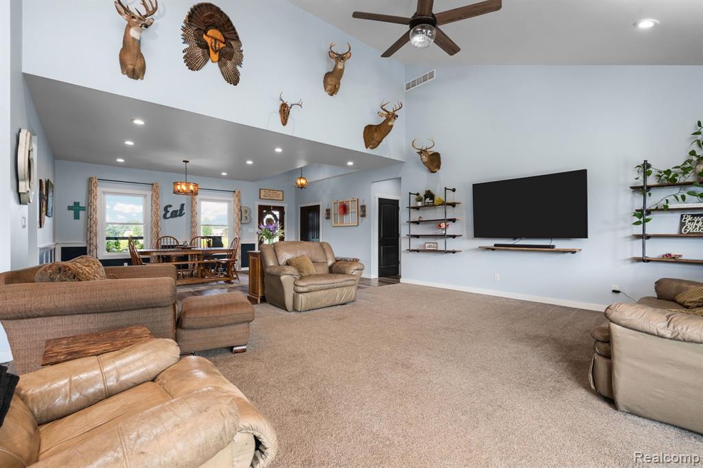 10465 Seymour Road, Gaines Vlg, MI 48436 — Photo 11