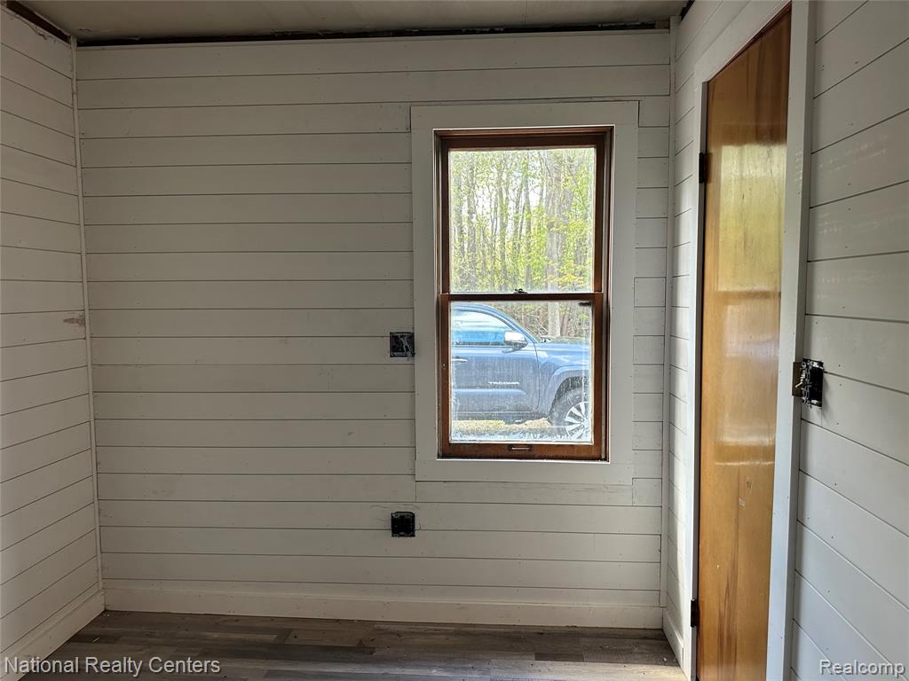 12063 Kirby Lane, South Lyon, MI 48178 — Photo 11