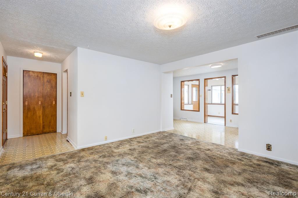 2548 Hearthside Drive, Ypsilanti, MI 48198 — Photo 4