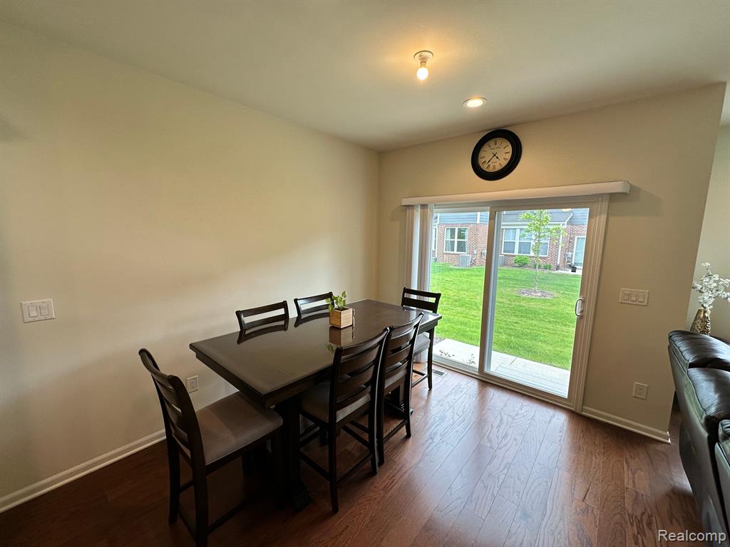 43541 PROSPECT, Novi, MI — Photo 15