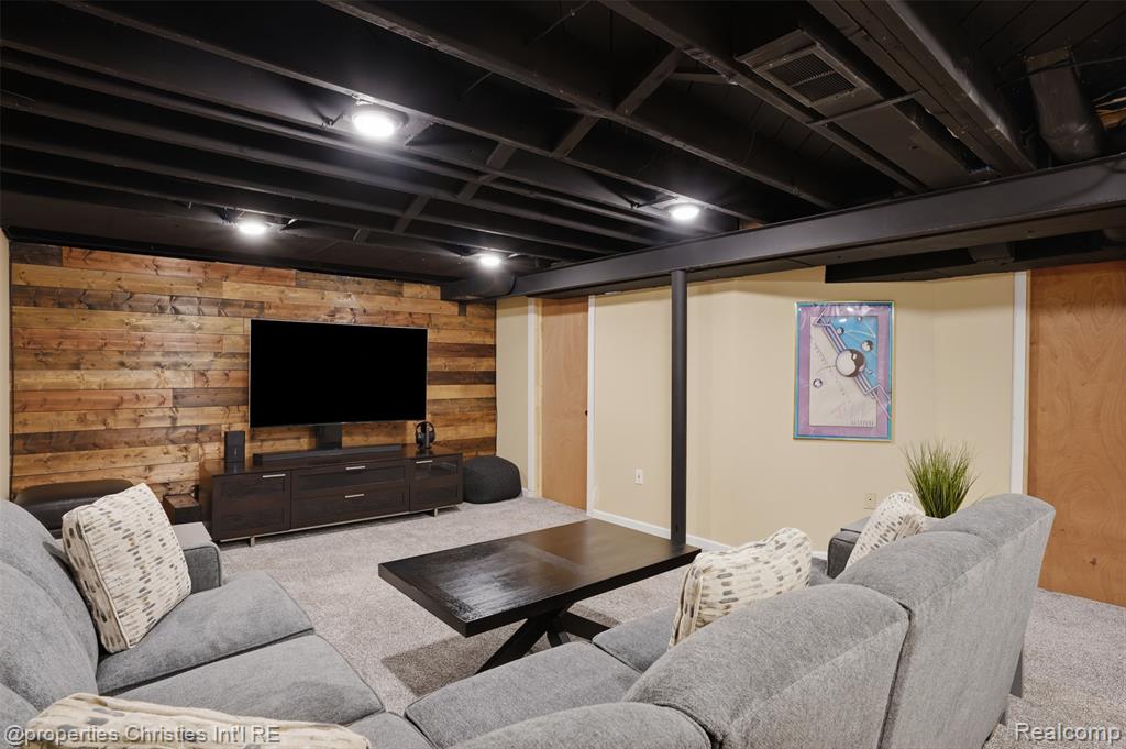 4602 Groveland Avenue, Royal Oak, MI 48073 — Photo 30