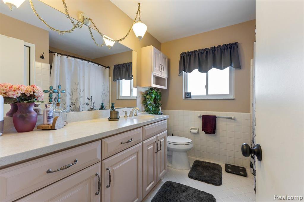 68864 WINGATE Drive, Washington, MI 48095 — Photo 28