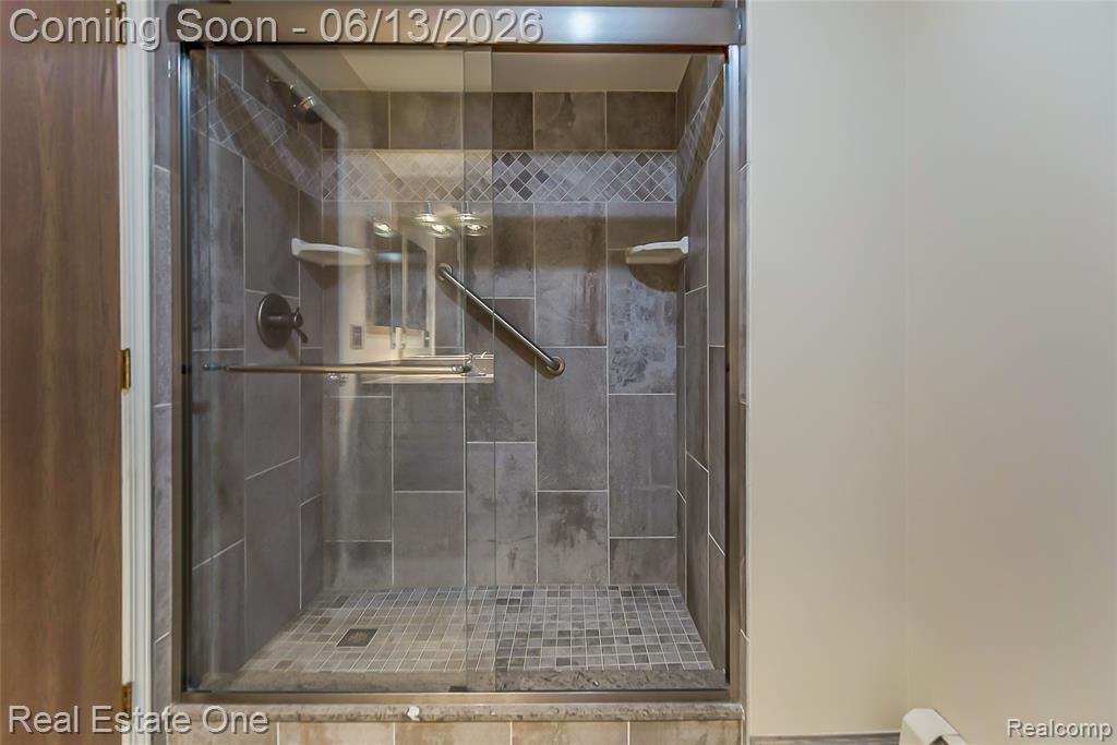 62292 Yorktown Drive, 2, South Lyon, MI 48178 — Photo 17