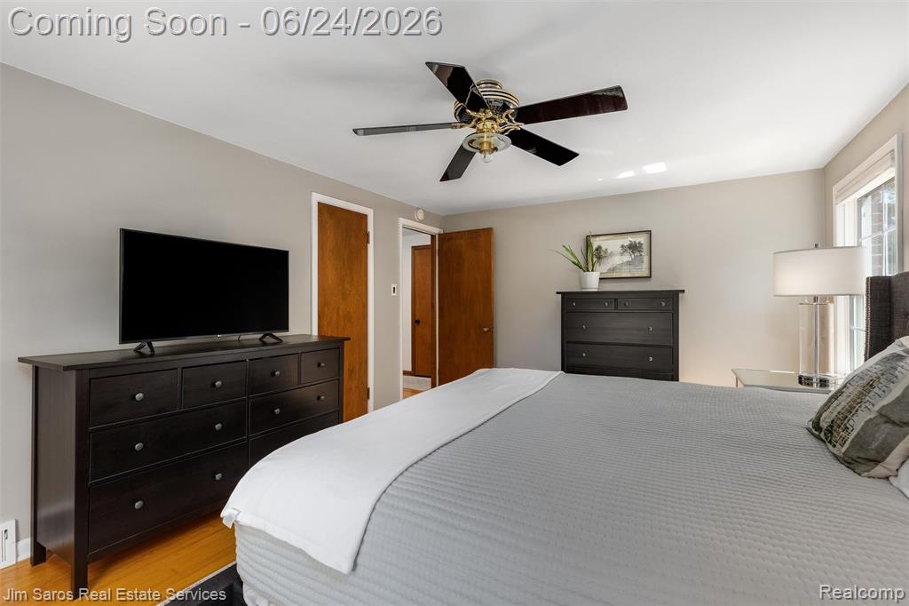 461 Allard Road, Grosse Pointe Farms, MI 48236 — Photo 18