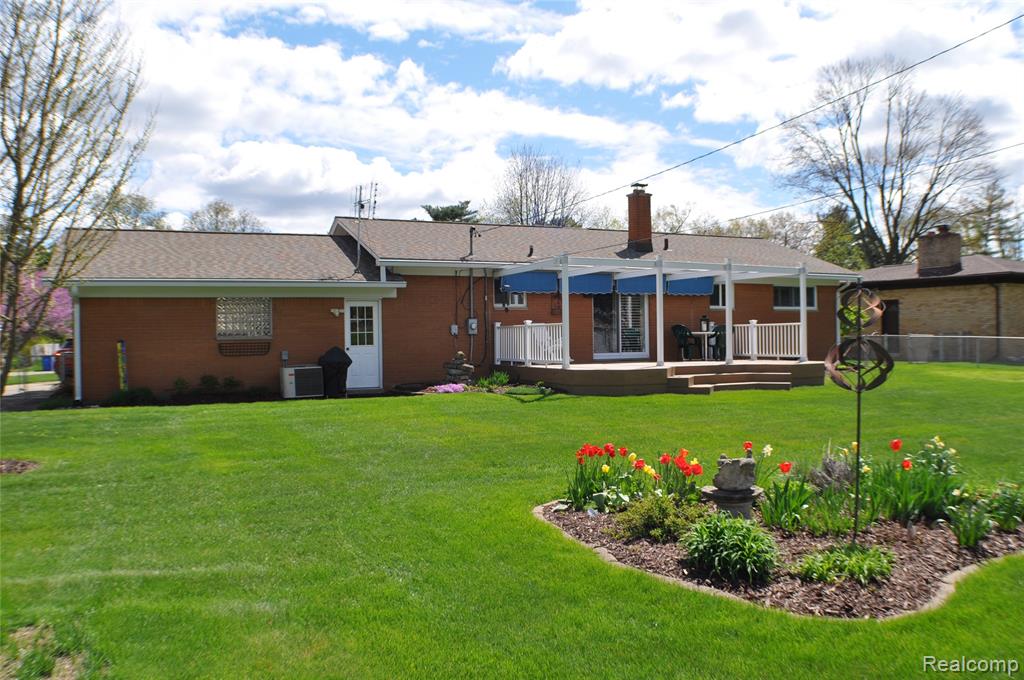 3593 Meadowleigh Lane, Waterford, MI 48329 — Photo 44