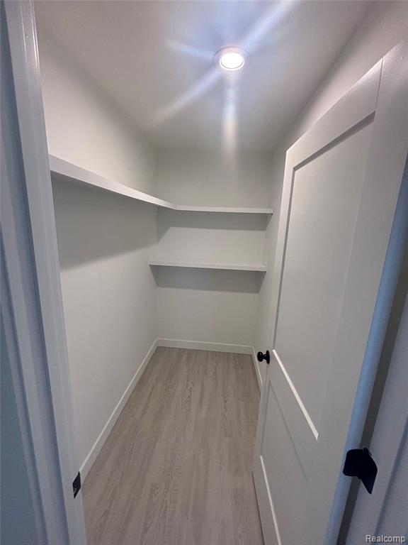 1019 E George Avenue, Hazel Park, MI 48030 — Photo 17