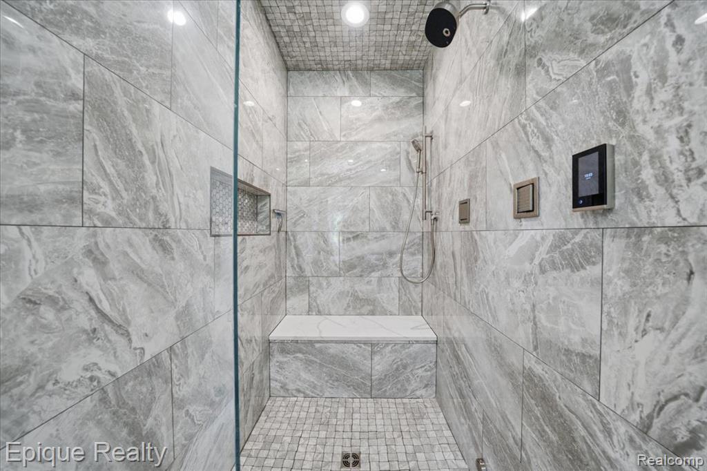 4312 Sashabaw Road, Waterford, MI 48329 — Photo 40